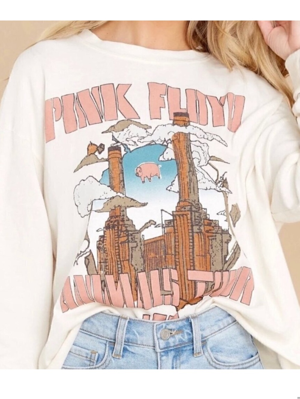 Daydreamer Pink Floyd Animals Tour ‘77 Long Sleeve Crop Graphic Band Tee